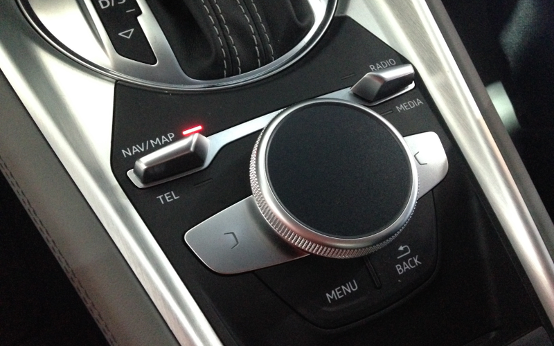Illustration for article titled A Peek at 2015's Smartest Smart Cars (Which Are Still Not So Smart)